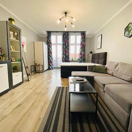Apartament Flaming Z Balkonem - Scisle Centrum Naprzeciwko Pkp I Pks - Self Check In - Darmowy Parking - Pozne Wymeldowanie - Wystawiamy Fv ออปอเล ภายนอก รูปภาพ