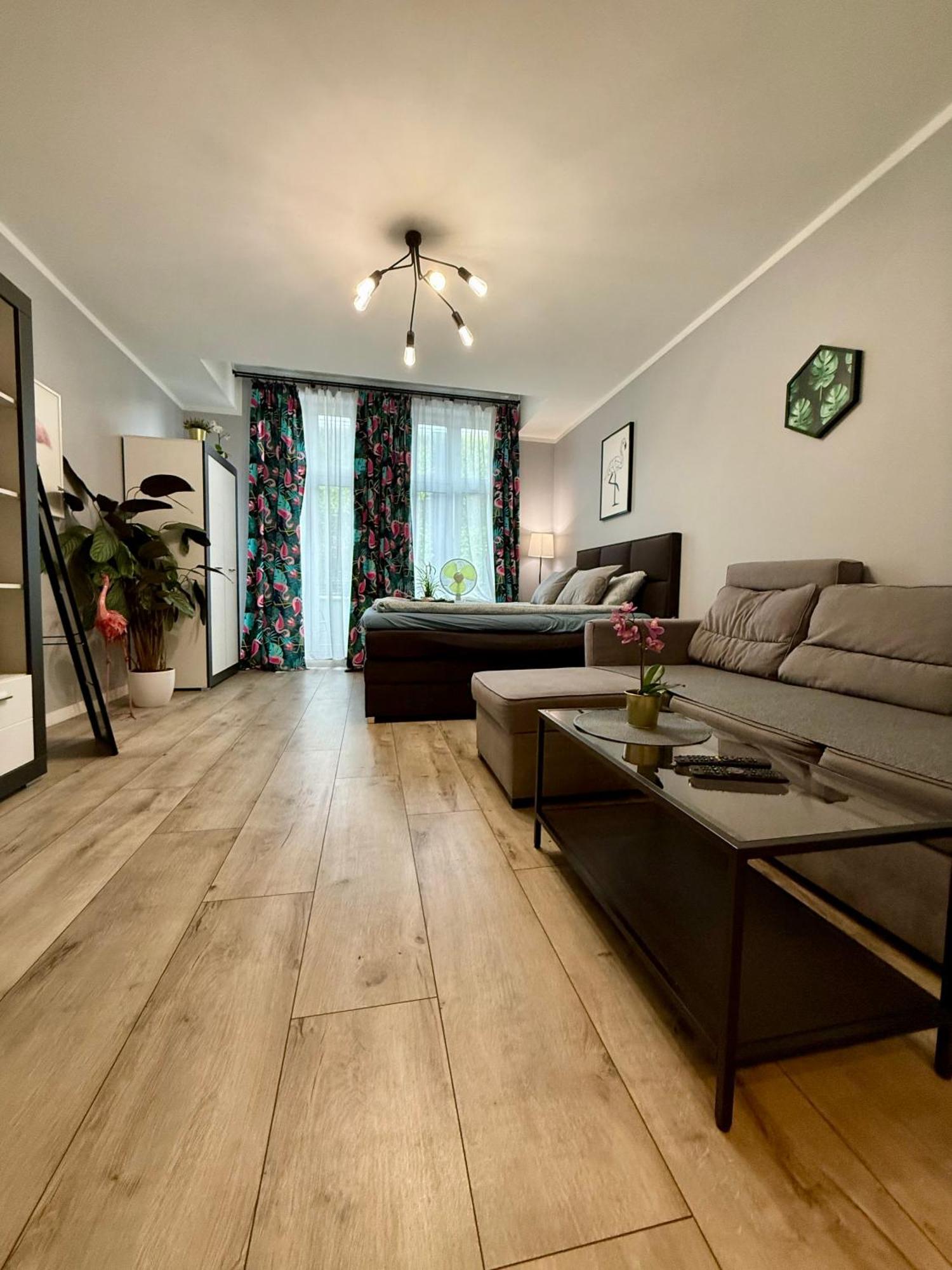 Apartament Flaming Z Balkonem - Scisle Centrum Naprzeciwko Pkp I Pks - Self Check In - Darmowy Parking - Pozne Wymeldowanie - Wystawiamy Fv ออปอเล ภายนอก รูปภาพ